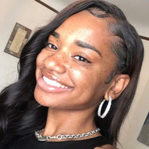 Meet your Posher, Markayla